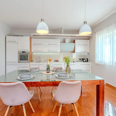 Limoncello Appartement *